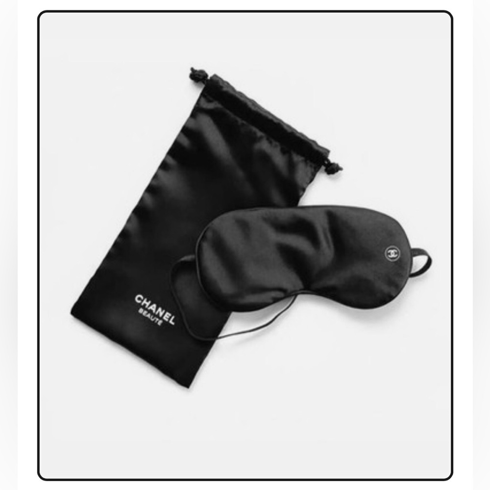 Beaute Black Satin-Like Sleep Mask with Pouch a New!
